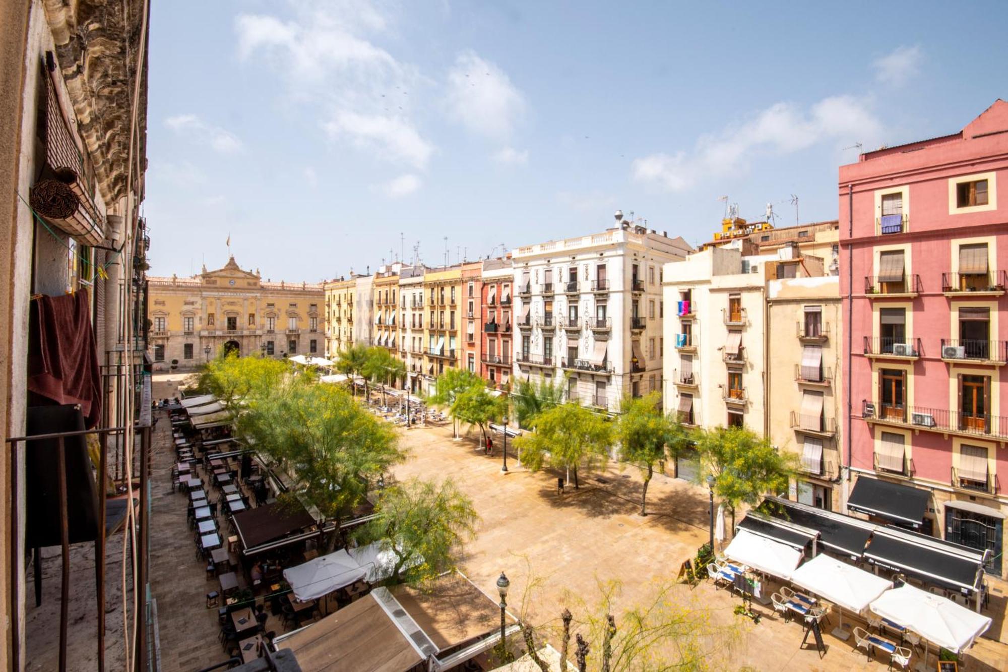 Design Apartment Placa La Font Tarragona Exterior foto